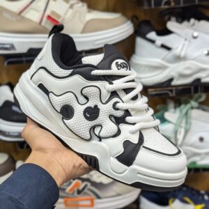 Breathable Mesh Men's Running Shoes - Black  & White