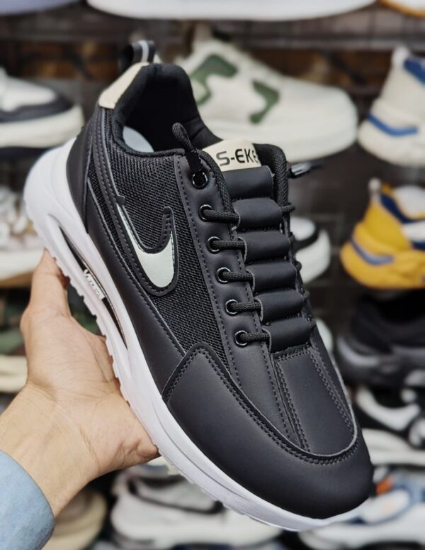 Nike MoveUp - Full Black