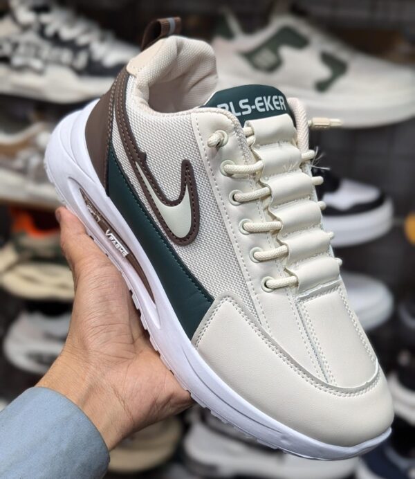 Nike MoveUp - Beige & Brown